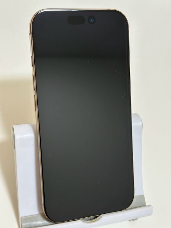 ���Хåƥ꡼92% SIM�ե꡼ iPhone16Pro 128GB �ǥ����ȥ����˥���