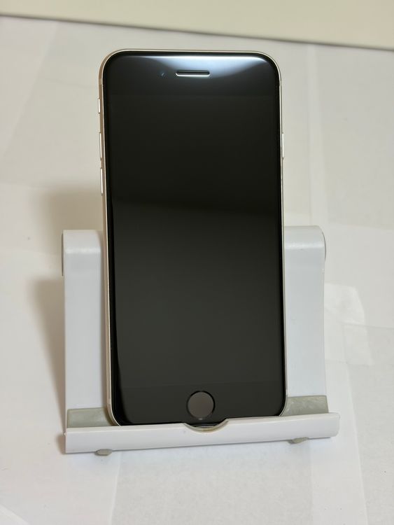 ���Хåƥ꡼96% SIM�ե꡼ iPhoneSE ��3���� 128GB �������饤��