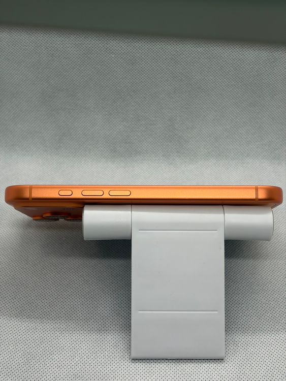 ������Ʊ�� �Хåƥ꡼99% SIM�ե꡼ iPhone17Pro 256GB �����