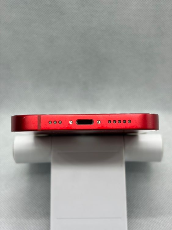 ���Хåƥ꡼84% SIM�ե꡼ iPhone13 256GB ��å�