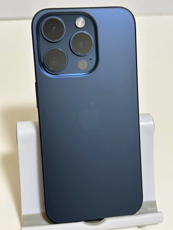 ���Хåƥ꡼84% SIM�ե꡼ iPhone15Pro 256GB �֥롼�����˥���