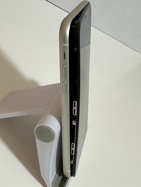 ��SIM�ե꡼ iPhone11 256GB �ۥ磻��