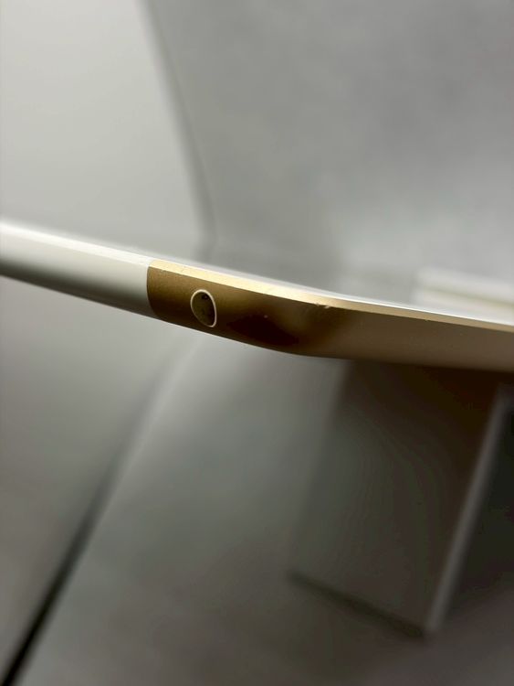 ��SIM�ե꡼ iPad ��5���� 32GB �������