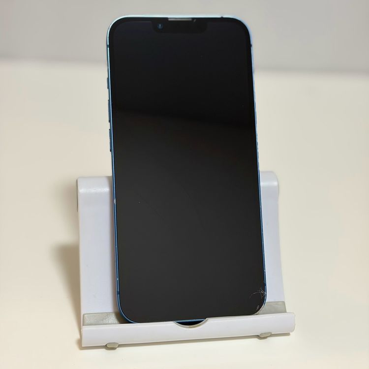 ���Хåƥ꡼90% SIM�ե꡼ iPhone13 128GB �֥롼