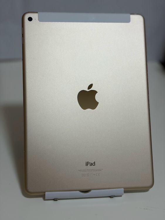 ��iPad Air ��2���� 16GB ������� docomo