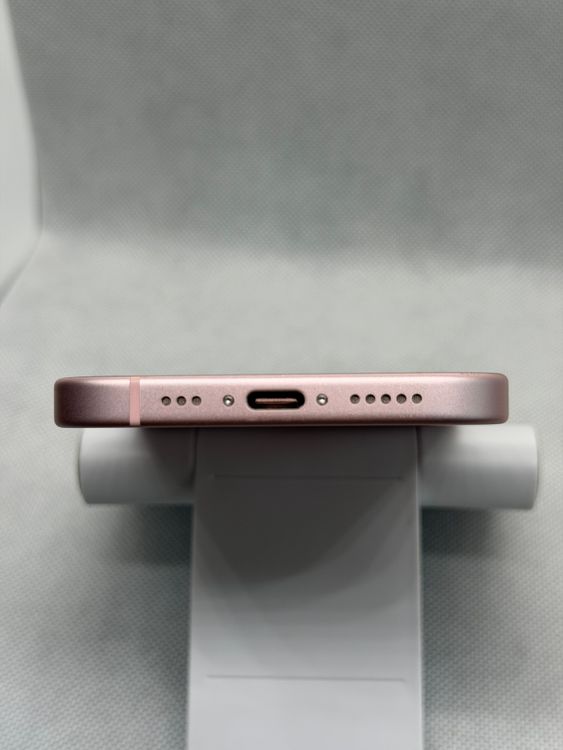 ���Хåƥ꡼89% ����Ʊ�� SIM�ե꡼ iPhone15 256GB �ԥ�