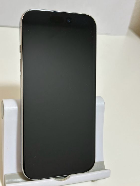 ���Хåƥ꡼100% SIM�ե꡼ iPhone16Pro 512GB �ۥ磻�ȥ����˥���
