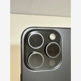 ������ �Хåƥ꡼100% SIM�ե꡼ iPhone15Pro 256GB �֥�å������˥���