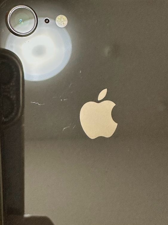 ���Хåƥ꡼85% SIM�ե꡼ iPhone8 64GB ���졼