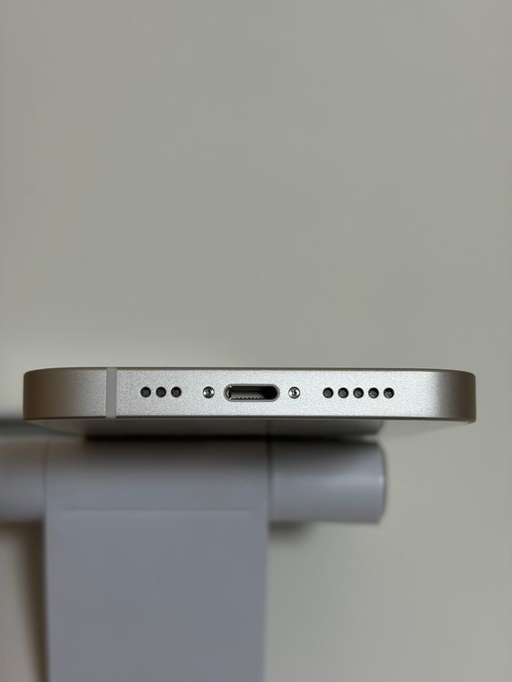 ��̤������ SIM�ե꡼ iPhone14 128GB �������饤��