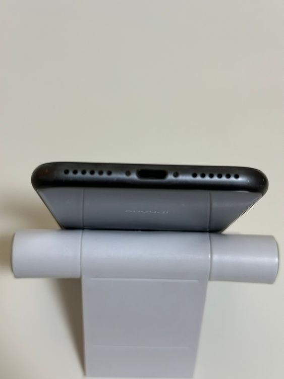 ��SIM�ե꡼ iPhone8 64GB ���ڡ������쥤