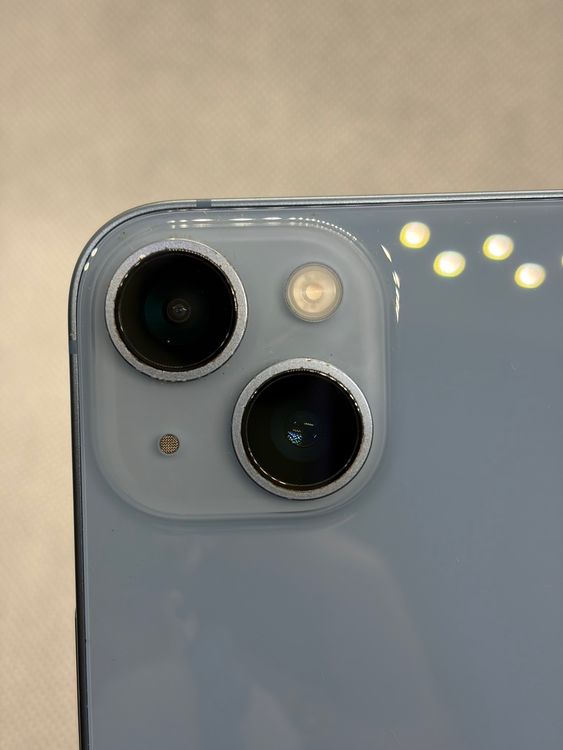 ���Хåƥ꡼84% SIM�ե꡼ iPhone14 128GB �֥롼