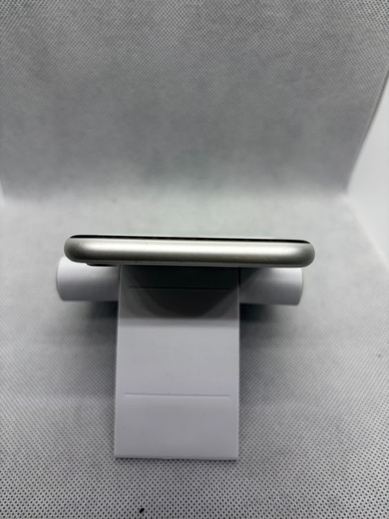 ���ϥԥͥ��ͥå� SIM�ե꡼ iPhoneSE ��2���� 64GB �ۥ磻�� �Хåƥ꡼84%