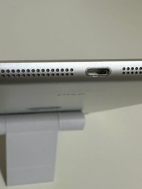 ������ �Хåƥ꡼89% iPad Air 64GB ����С�