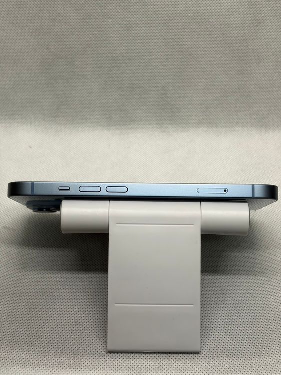 ���Хåƥ꡼89% Ķ���� SIM�ե꡼ iPhone14 128GB �֥롼