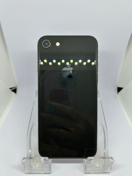 ��SIM�ե꡼ iPhone8  64GB ���ڡ������쥤 �Хåƥ꡼85%
