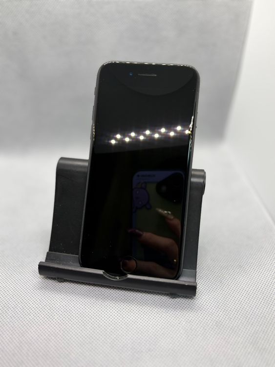 ���ϥԥͥ��ͥå� SIM�ե꡼ iPhoneSE  ��2���� 128GB �֥�å� �Хåƥ꡼83%