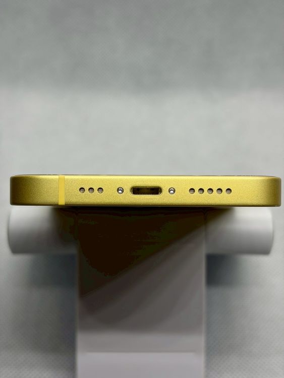 ������Ʊ�� SIM�ե꡼ iPhone14 128GB �������� �Хåƥ꡼85%