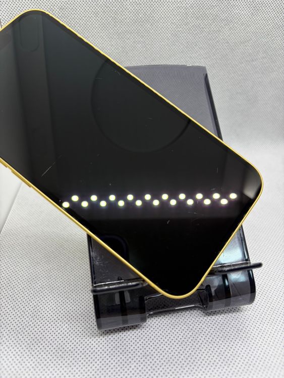 ���ϥԥͥ��ͥå� SIM�ե꡼ iPhone14 128GB �������� �Хåƥ꡼86%