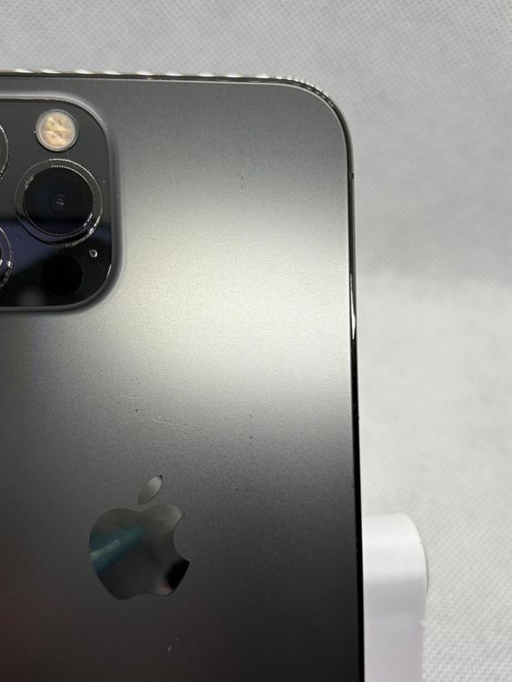 ���Хåƥ꡼83% SIM�ե꡼ iPhone12Pro 512GB ����ե�����