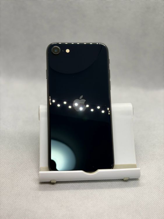 ���Хåƥ꡼92% ���� SIM�ե꡼ iPhoneSE ��3���� 128GB �ߥåɥʥ���