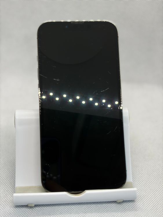 ���Хåƥ꡼80% SIM�ե꡼ iPhone13Pro 256GB ����ե�����