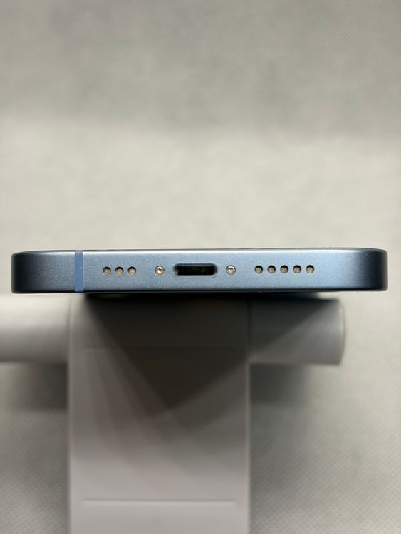 ������ SIM�ե꡼ iPhone14 128GB �֥롼 �Хåƥ꡼80%