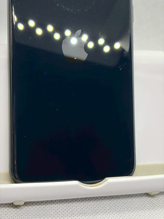 ���Хåƥ꡼82% SIM�ե꡼ iPhoneSE ��3���� 64GB �ߥåɥʥ���