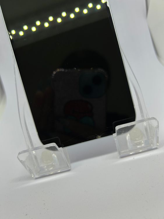 ��SIM�ե꡼ iPhone15  256GB �֥롼 �Хåƥ꡼89%