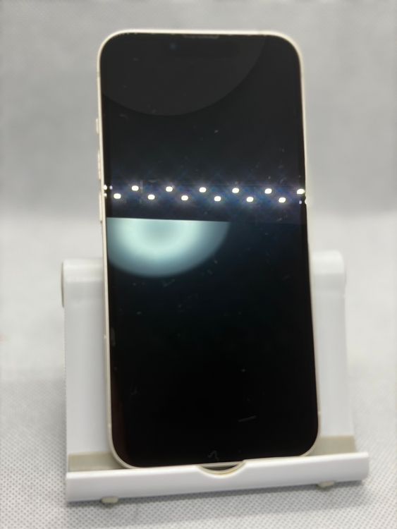 ���Хåƥ꡼84% SIM�ե꡼ iPhone13 128GB �������饤��