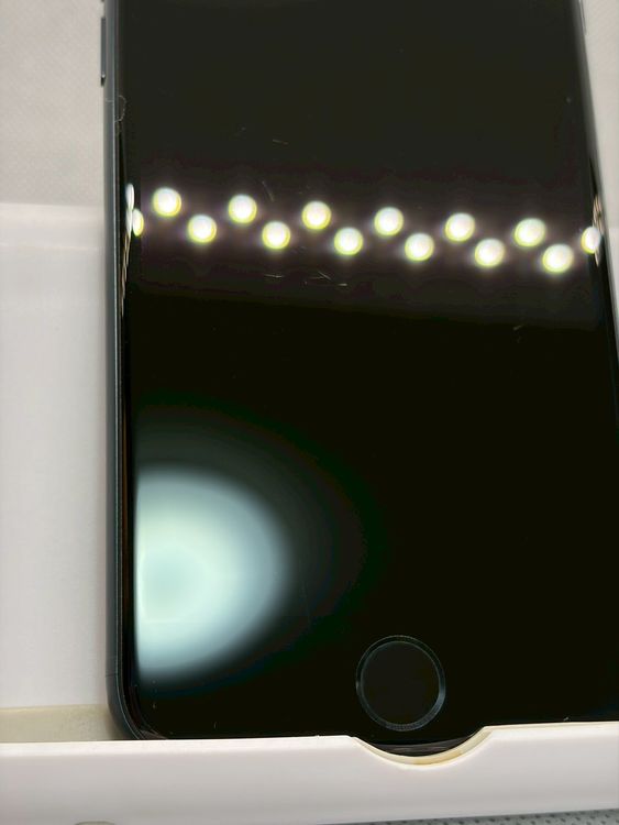 ���Хåƥ꡼86% SIM�ե꡼ iPhoneSE ��3���� 64GB �ߥåɥʥ���