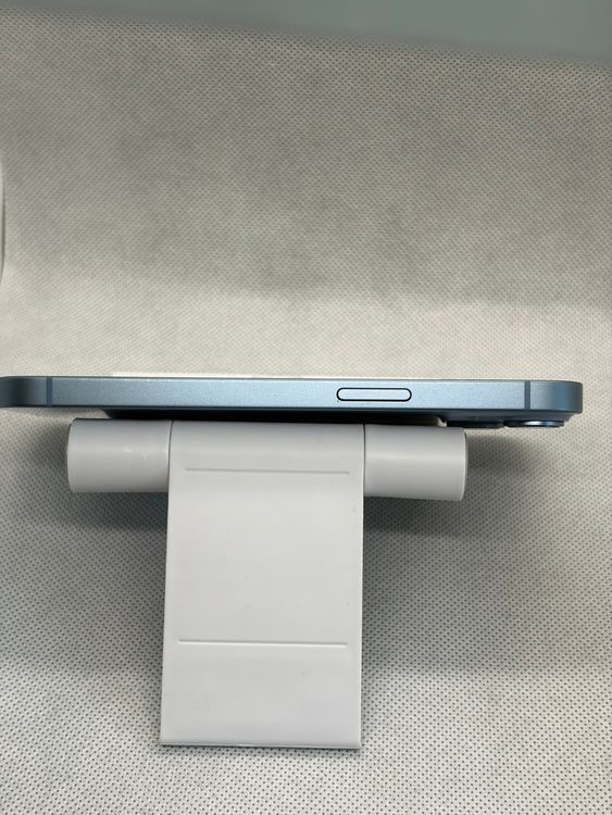 ���Хåƥ꡼87% SIM�ե꡼ iPhone14 128GB �֥롼