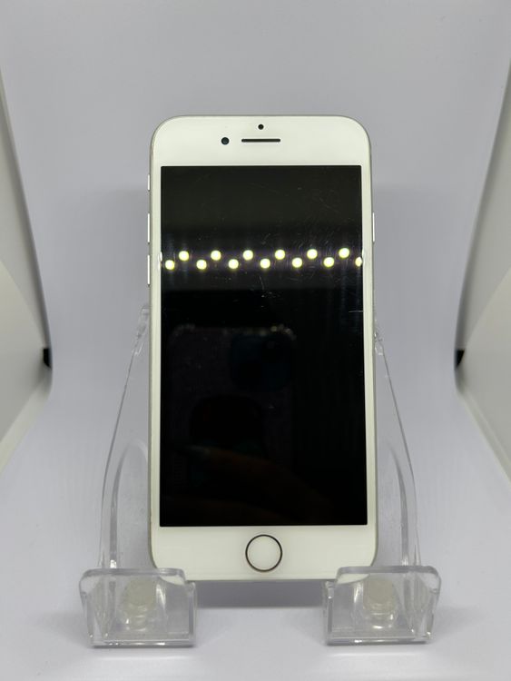 ��SIM�ե꡼ iPhone8  64GB ����С� �Хåƥ꡼73%