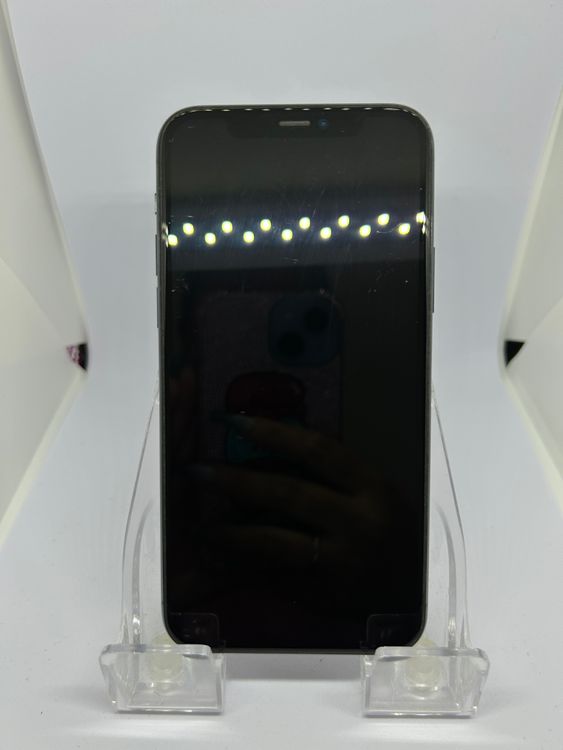 ��SIM�ե꡼ iPhone11Pro  64GB �ߥåɥʥ��ȥ��꡼��