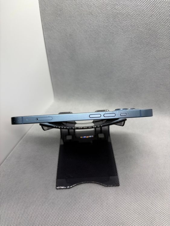 ���ϥԥͥ��ͥå� SIM�ե꡼ iPhone14 128GB �֥롼 �Хåƥ꡼81%