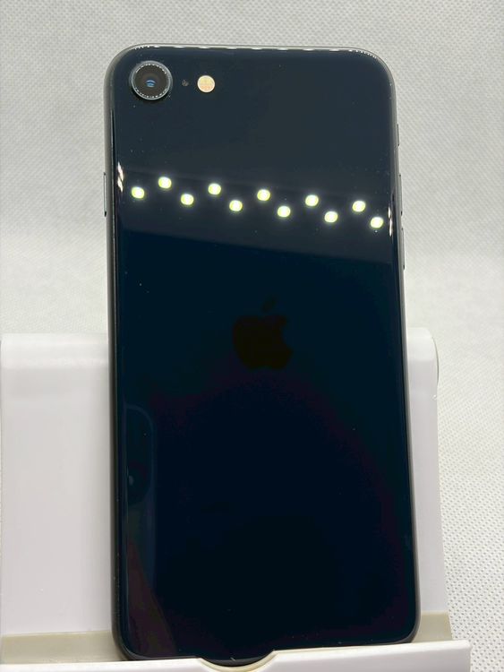 ���Хåƥ꡼90% Ķ���� SIM�ե꡼ iPhoneSE ��3���� 128GB �ߥåɥʥ���