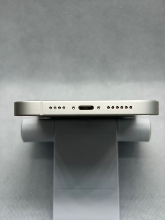 ���Хåƥ꡼88% Ķ���� SIM�ե꡼ iPhone14Plus 128GB �������饤��