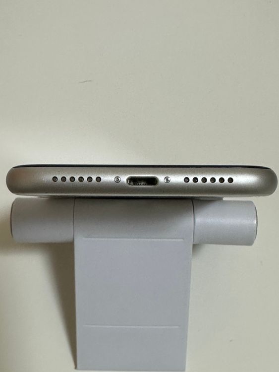 ��SIM�ե꡼ iPhone11 128GB �ۥ磻��