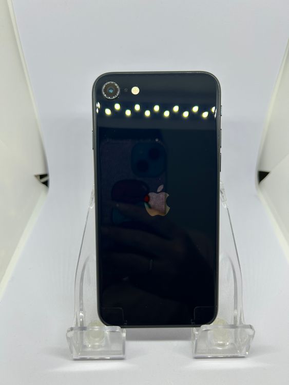 ��SIM�ե꡼ iPhoneSE��3����  64GB �ߥåɥʥ���