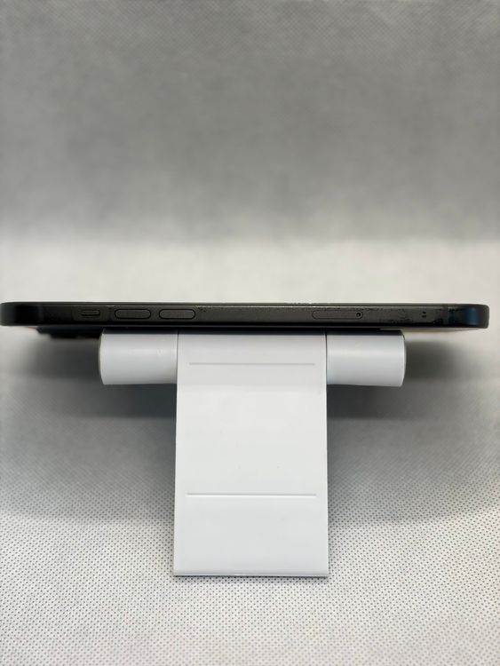 ���Хåƥ꡼85% SIM�ե꡼ iPhone15Plus 256GB �֥�å�