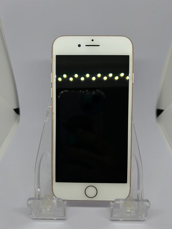 ��SIM�ե꡼ iPhone8  64GB ������� �Хåƥ꡼74%