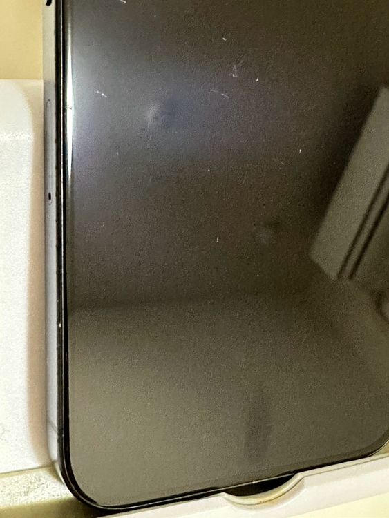 ���Хåƥ꡼85% SIM�ե꡼ iPhone15Pro 512GB �֥롼�����˥���