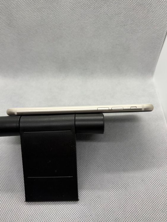 ���ϥԥͥ��ͥå� SIM�ե꡼ iPhoneSE ��3���� 128GB �������饤��