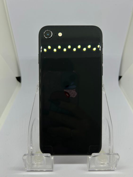 ��SIM�ե꡼ iPhoneSE��2����  64GB �֥�å� �Хåƥ꡼84%
