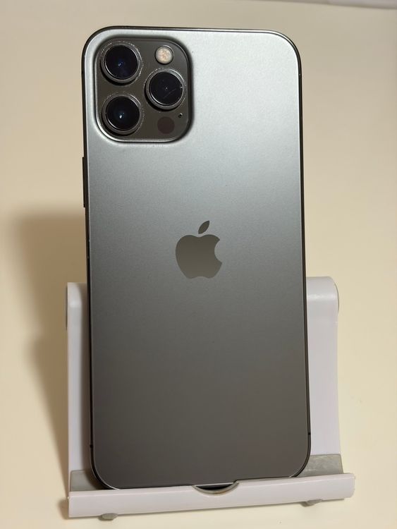 ���Хåƥ꡼80% SIM�ե꡼ iPhone12ProMax 256GB ����ե�����