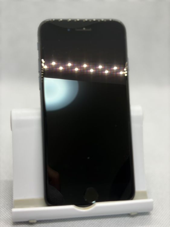 ���Хåƥ꡼86% SIM�ե꡼ iPhoneSE ��3���� 128GB �ߥåɥʥ���