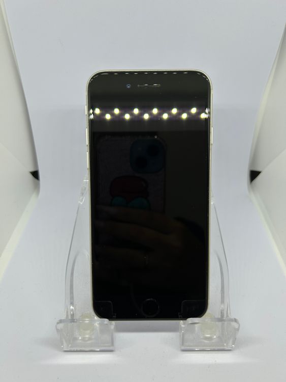 ��SIM�ե꡼ iPhoneSE��3����  256GB �������饤��