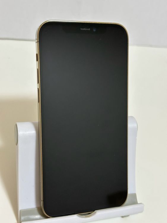 ������ �Хåƥ꡼81% SIM�ե꡼ iPhone12Pro 256GB �������