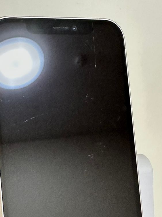 ���Хåƥ꡼82% SIM�ե꡼ iPhone12 128GB �ۥ磻��
