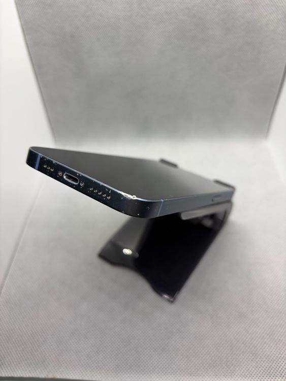 ���ϥԥͥ��ͥå� SIM�ե꡼ iPhone14 128GB �֥롼 �Хåƥ꡼81%